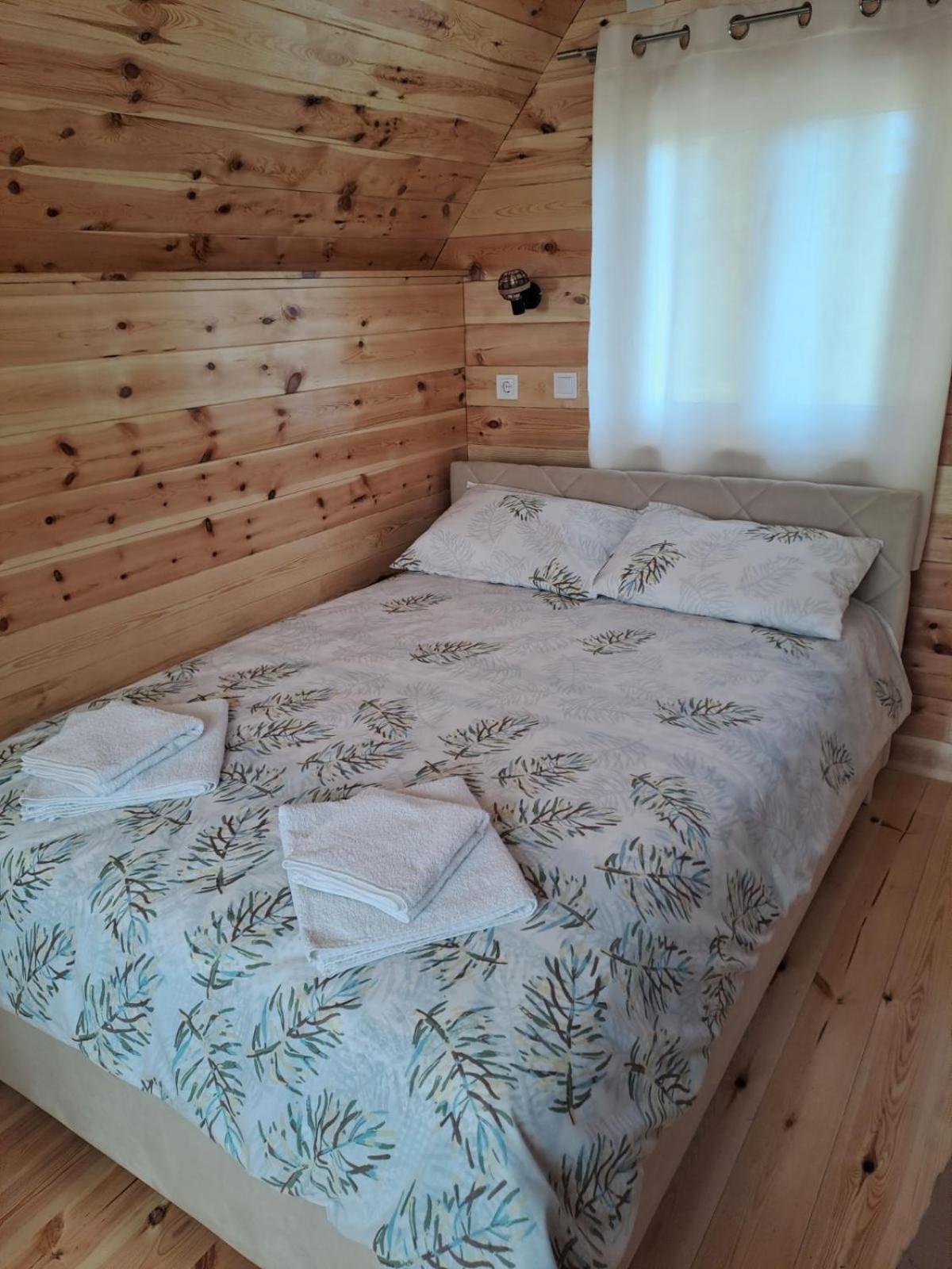 Village Cottage Жабляк Экстерьер фото